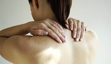 Auto -Massage mit zervikaler Osteochondrose